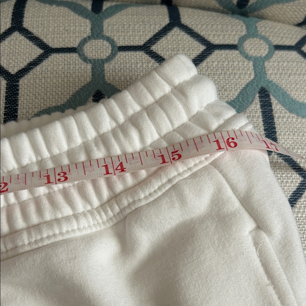 Athleta Forever Fleece Mid Rise Jogger Small. Bright White. NWOT - Picture 12 of 14